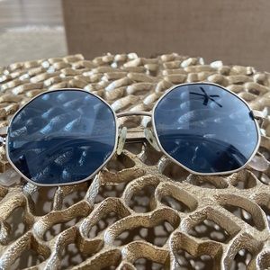 Blue colored lens guess glasses